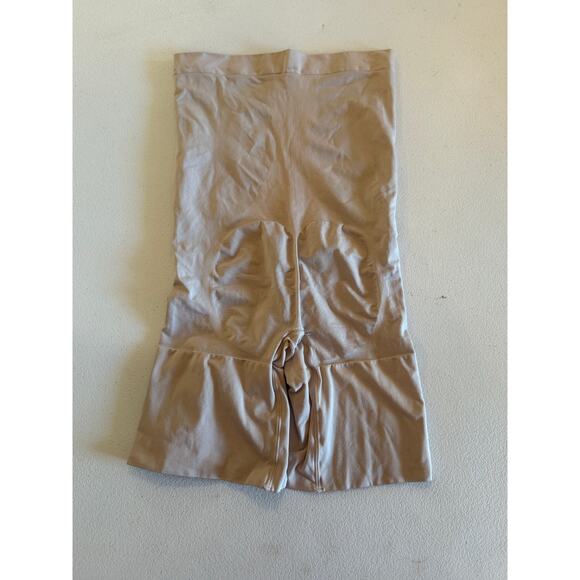 Spanx Higher Power Short Mid-Thigh Body Shaper Sz M Nude Soft Beige High Waisted - Picture 2 of 5